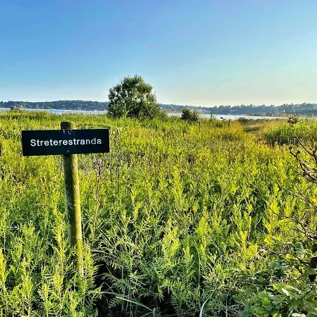 Stavern With Sea Views Near The * Ларвик