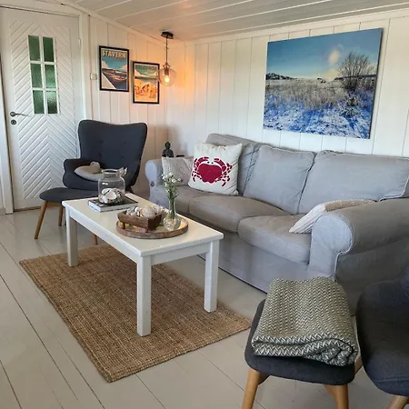 Дом отдыха Stavern With Sea Views Near The