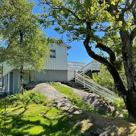 Stavern With Sea Views Near The Дом отдыха *