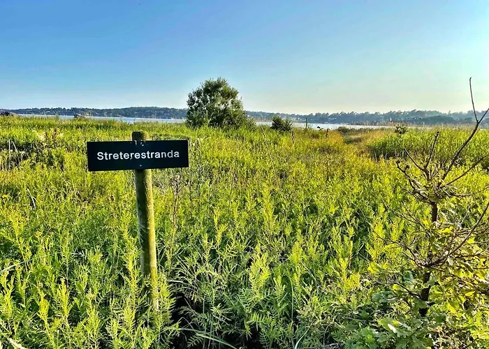 Stavern With Sea Views Near The * Larvik
